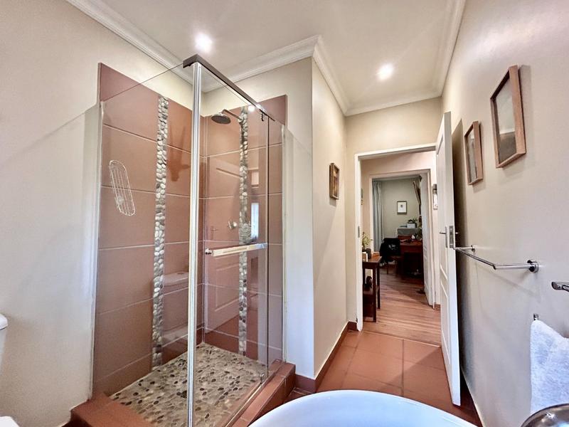 6 Bedroom Property for Sale in Hartbeespoort Rural North West